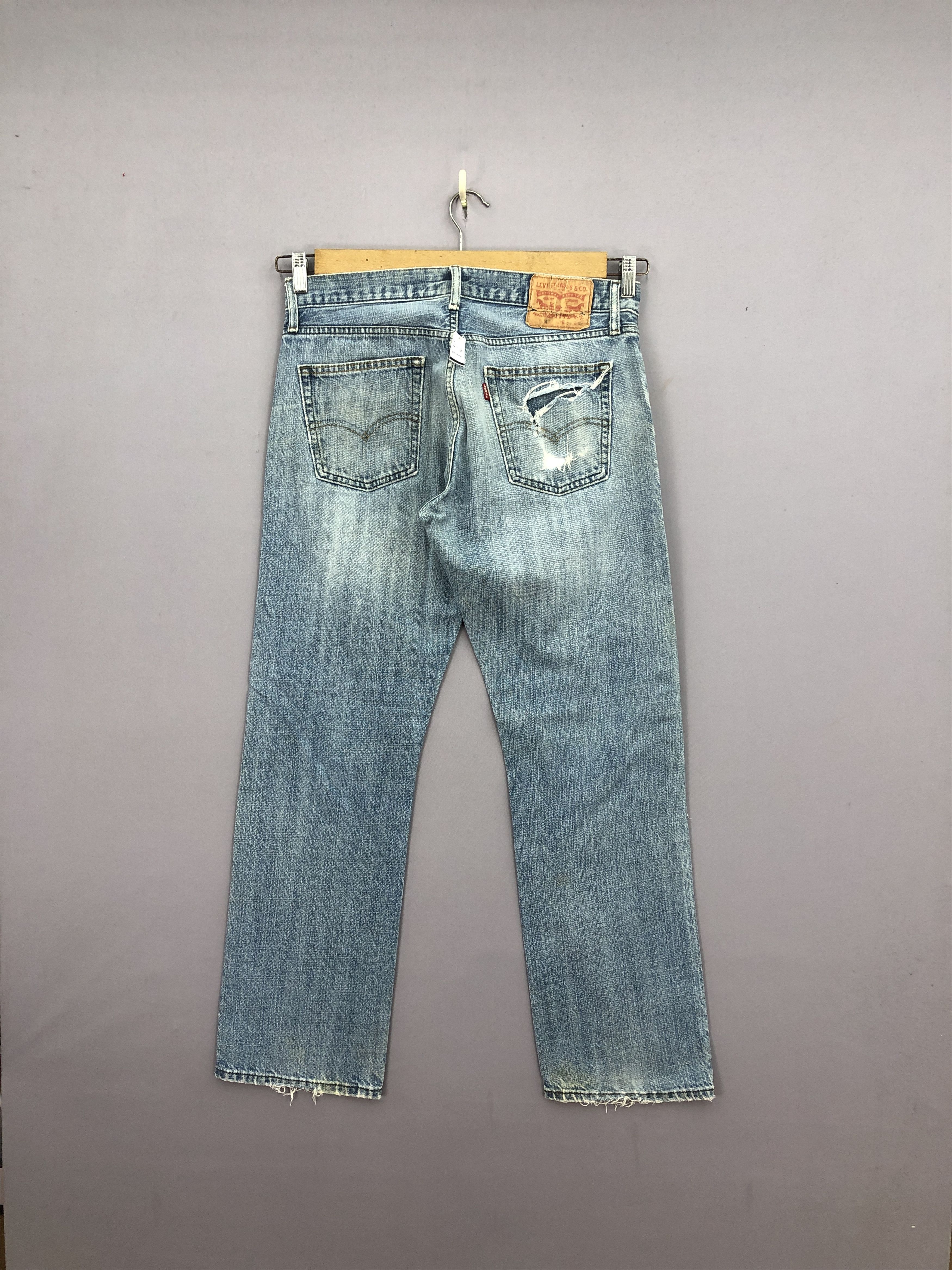Levi's Vintage Levis Distressed Jeans Levi's Ripped Denim BS47149 Size US 32 / EU 48 - 2 Thumbnail