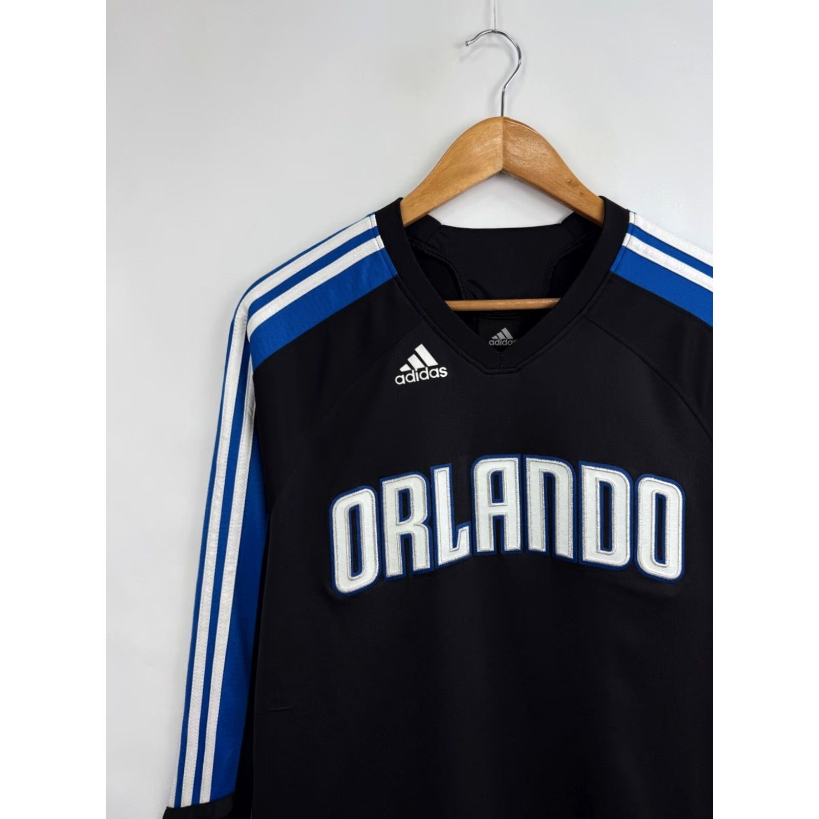 Adidas VINTAGE Orlando Adidas NBA Long Sleeve L Black Retro Mens Shirt Size US L / EU 52-54 / 3 - 3 Thumbnail