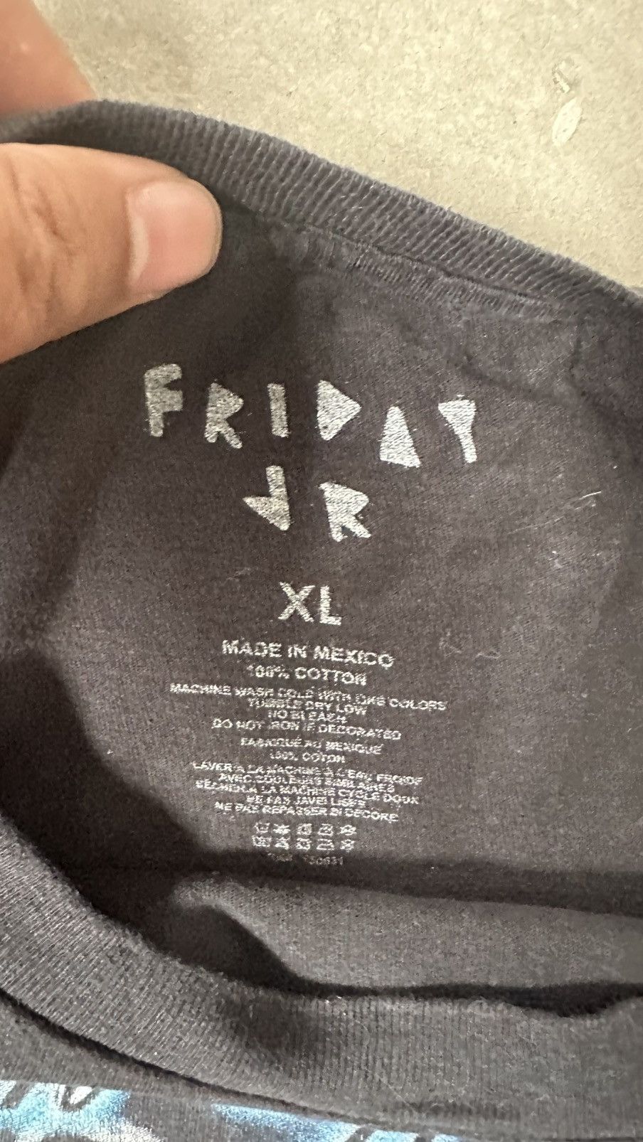 Other FRIDAY JR IM OUT OF MEDS CAT TEE Size US XXL / EU 58 / 5 - 4 Thumbnail