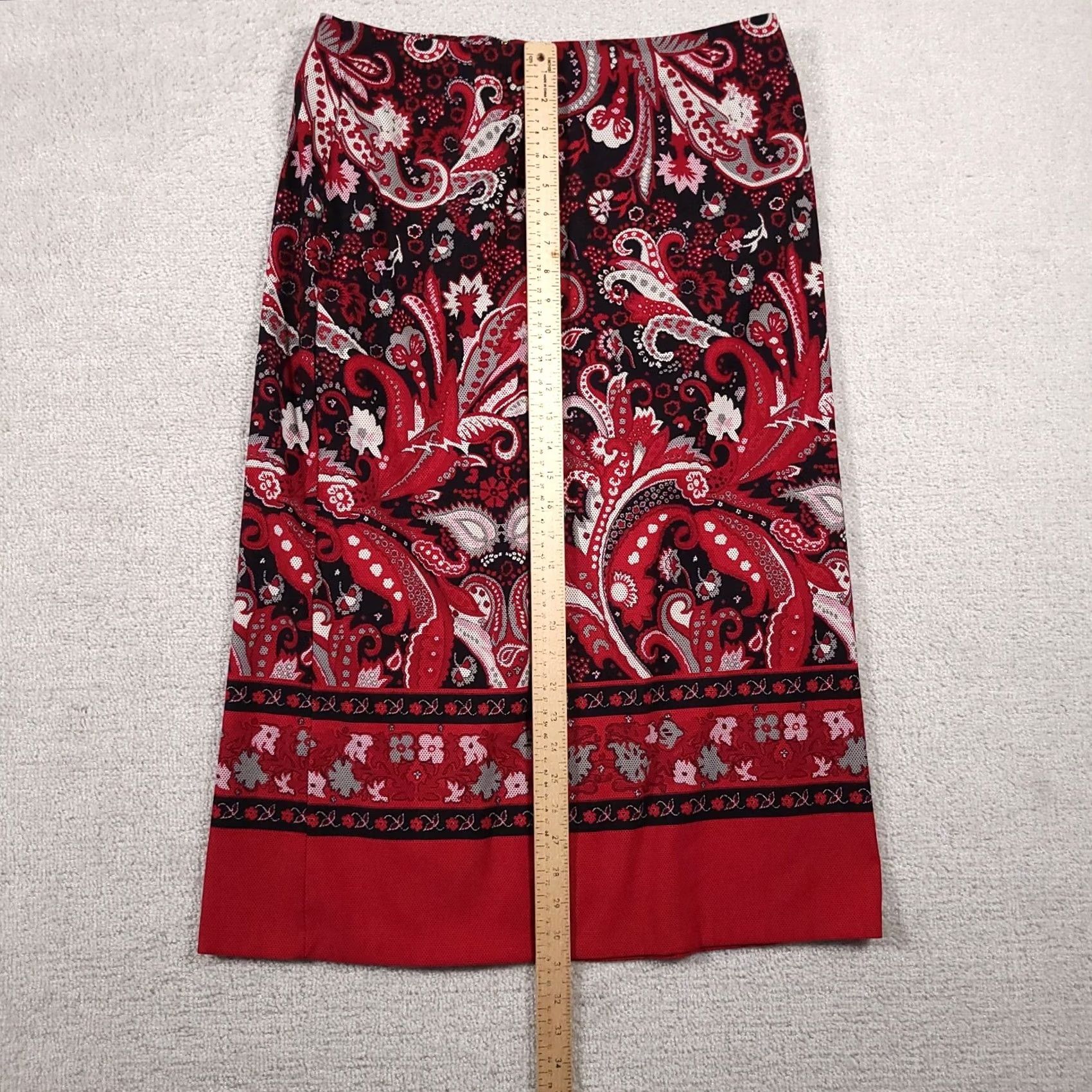 Vintage Christopher & Banks Midi Skirt Women's 10 Red Paisley A-Line Zip Stretch Skirt Size 32" / US 10 / IT 46 - 6 Thumbnail