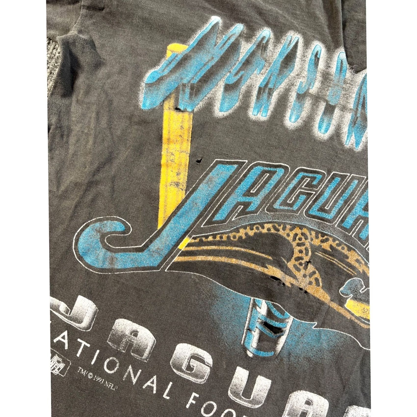 NFL VINTAGE Magic Johnson Jaguars T Shirt Mens L Black 1993 NFL Distressed Graphic Tee Grunge Sportswear Football 90s Mens Size US L / EU 52-54 / 3 - 6 Thumbnail