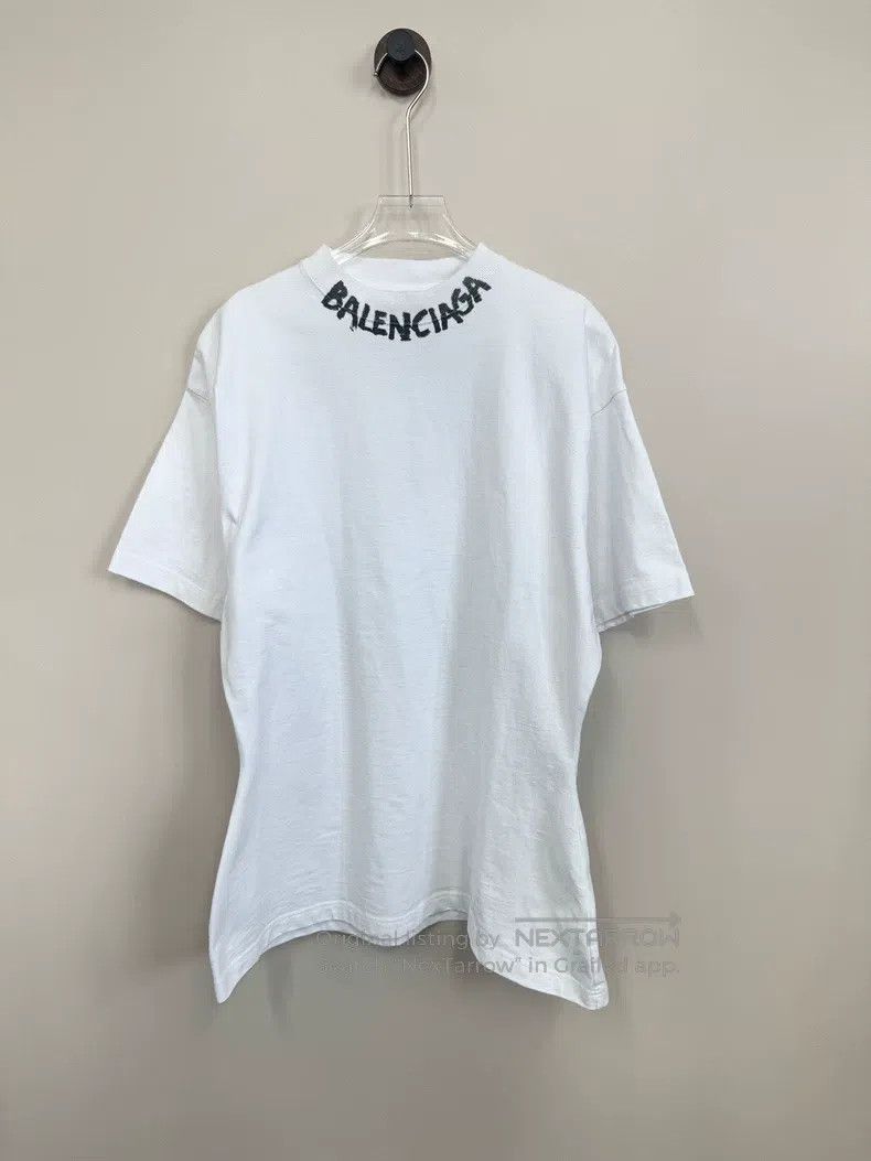Balenciaga Balenciaga White short-sleeve with graffiti logo, size XS Size US XS / EU 42 / 0 - 1 Thumbnail