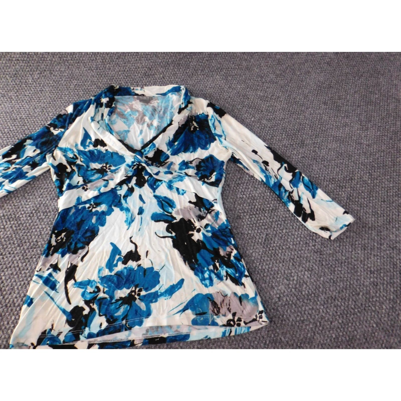 Vintage Taylor Blouse Shirt Womens PS Petite Blue Floral V-Neck Pullover Knit Rayon Casual Stretch Button Long Sleeve Modern Size S / US 4 / IT 40 - 3 Thumbnail