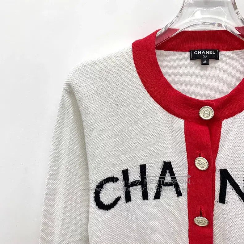 Chanel Chanel White logo letter inlaid cashmere round neck single Size XS / US 0-2 / IT 36-38 - 3 Thumbnail