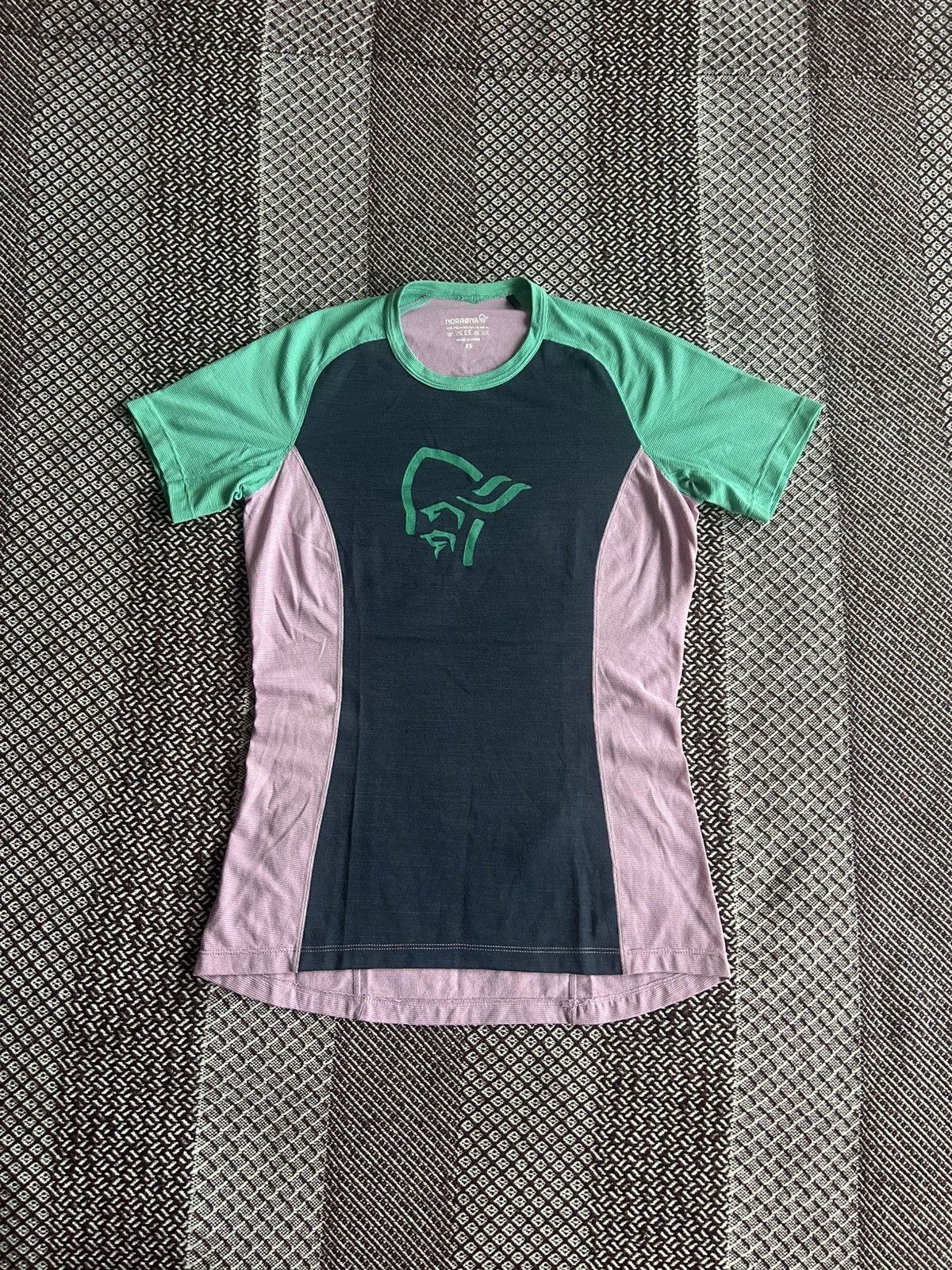 Norrona Norrona Polyester & Wool Women T-shirt Outdoor Style Sz XS Size XS / US 0-2 / IT 36-38 - 1 Thumbnail