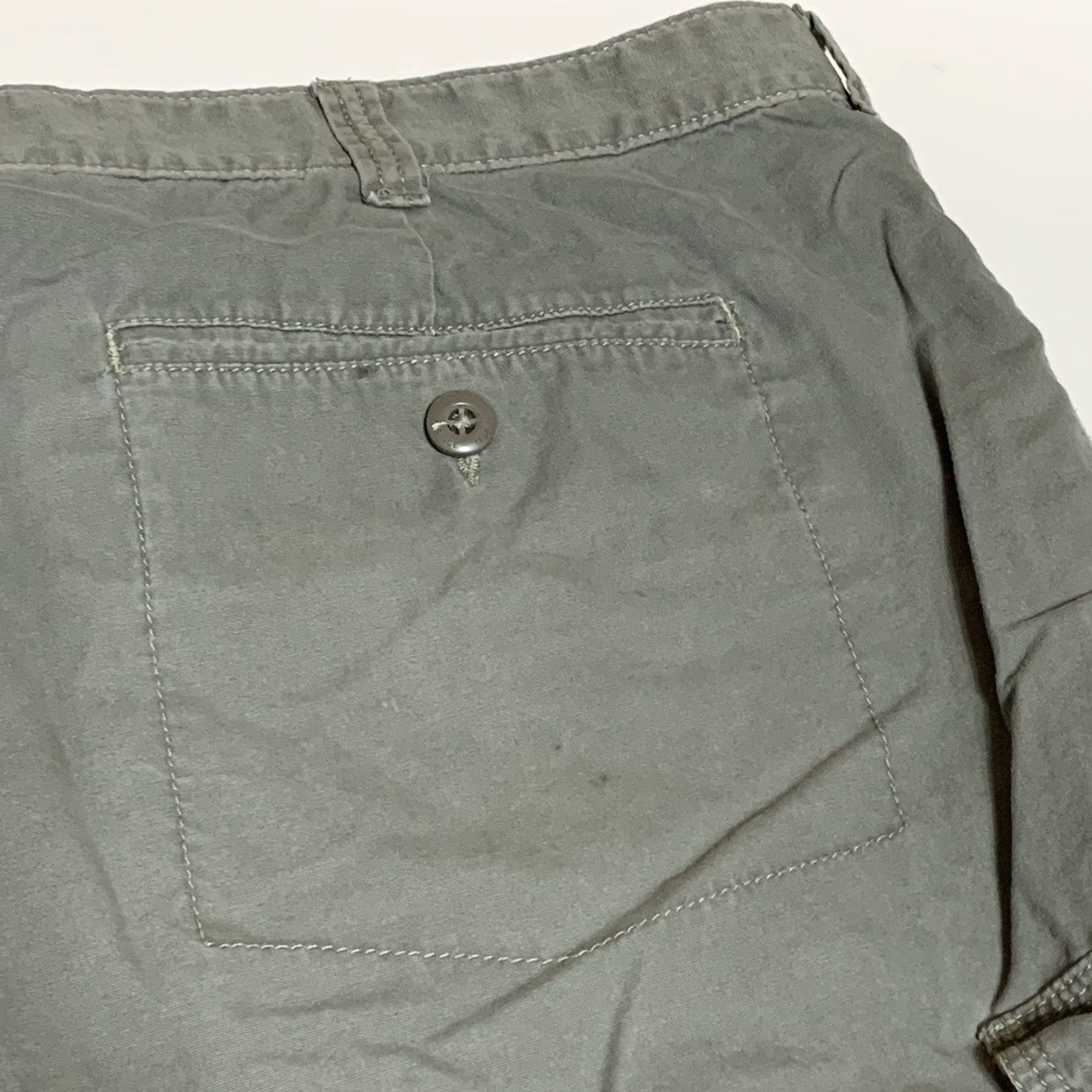 Vintage Red Head Brand Co. Men's Cargo Shorts 47 Gray Cargo Casual 47 in Waist Regular Men Gray Shorts Mens Vintage? No Size US 30 / EU 46 - 8 Thumbnail