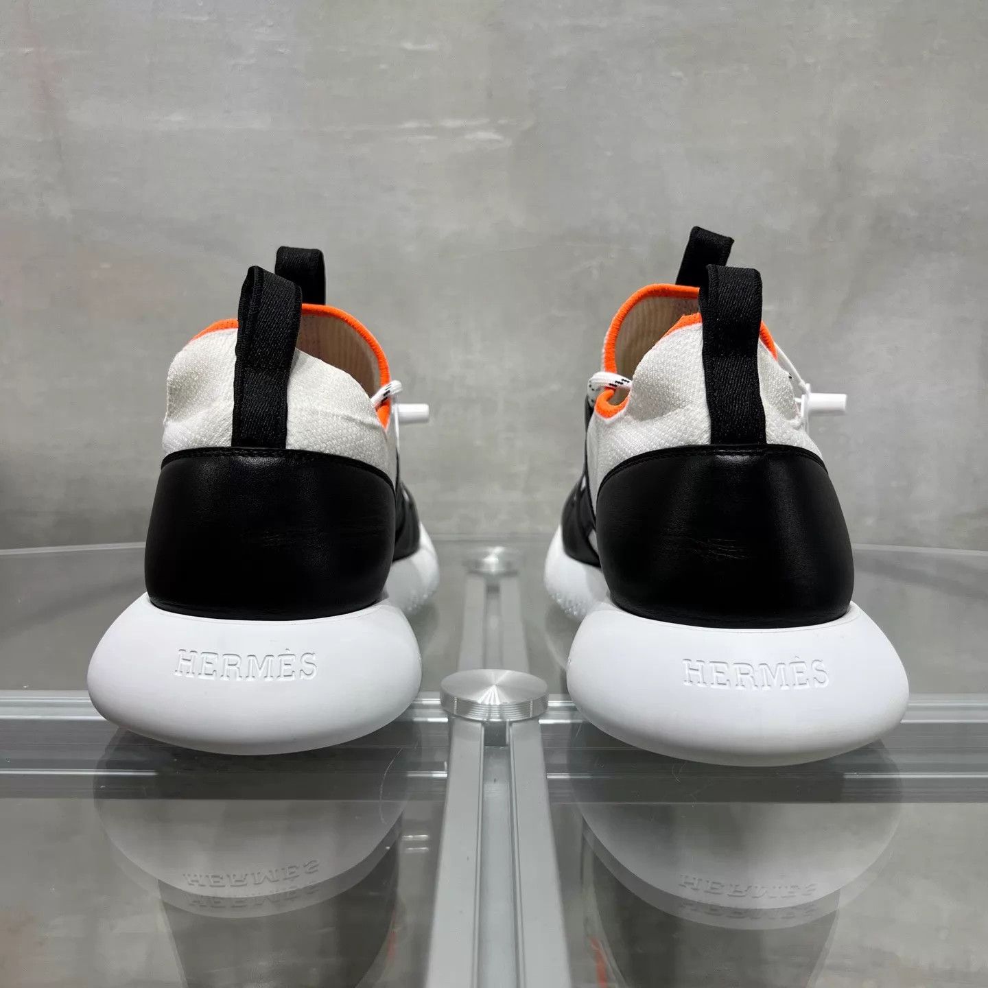 Hermes Hermes Duel Color Blocked Sneakers Black White Size 41 Size US 8 / EU 41 - 6 Thumbnail