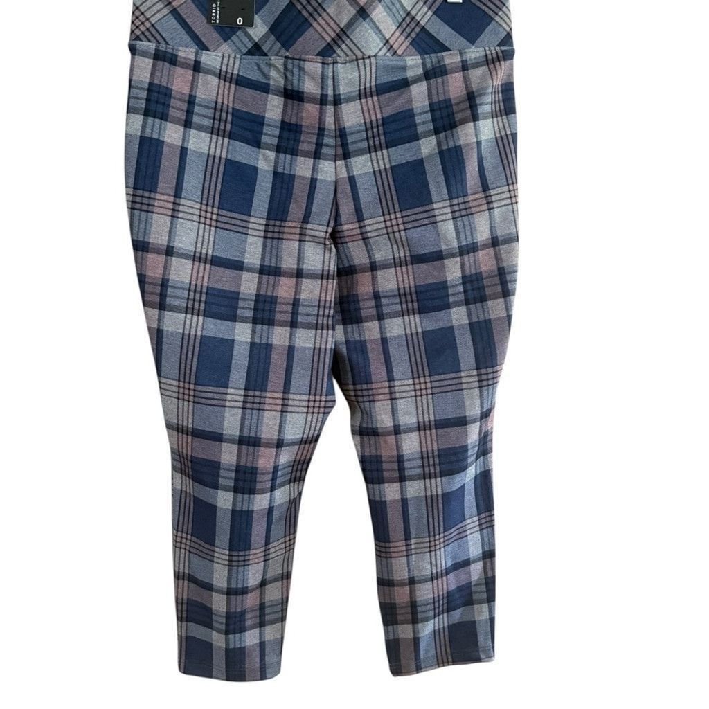Torrid Torrid Navy and Charcoal Plaid Capris Size 25" / US 0 / IT 36 - 6 Thumbnail