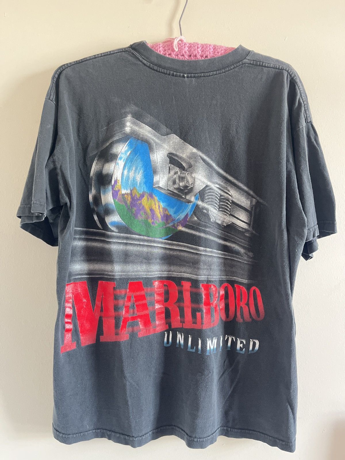 Marlboro Vintage Marlboro Unlimited Train Tee T Shirt Lucky Strike Size US XL / EU 56 / 4 - 1 Thumbnail