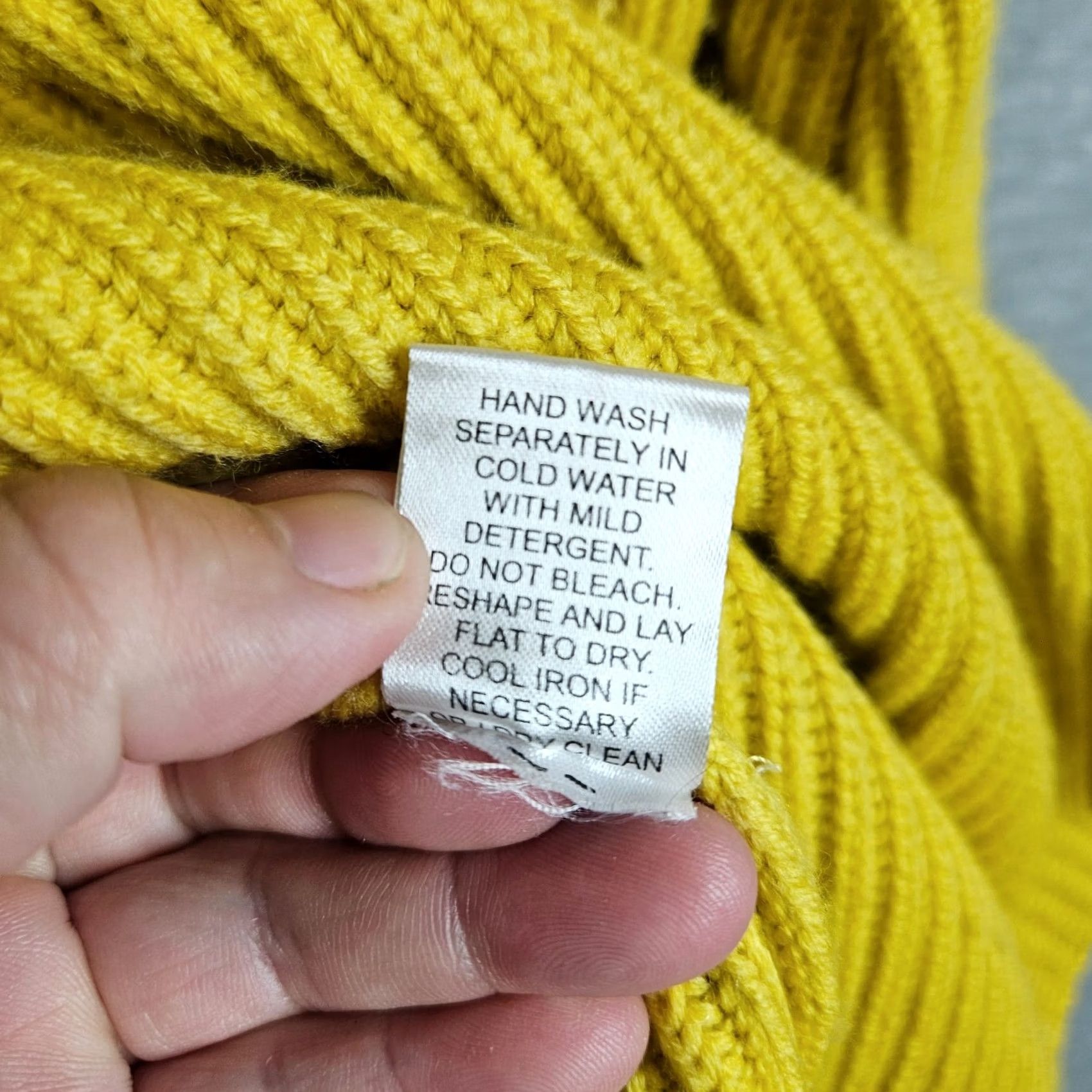 Vintage TUCKERNUCK Women's 100% Wool Ribbed Turtle Neck Yellow Long Sleeve Sweater S Cardigan Modern Knit Entire Size S / US 4 / IT 40 - 6 Thumbnail