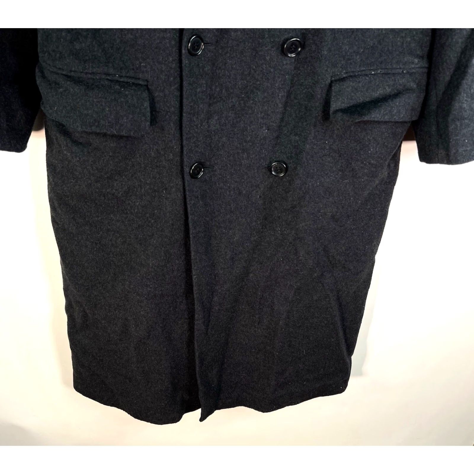 Vintage VINTAGE BOGGIO Italian Cashmere Wool Overcoat Mens Size 46 Dark Gray Double-Breasted Shawl Collar Heavyweight Business Classic Size US S / EU 44-46 / 1 - 4 Thumbnail
