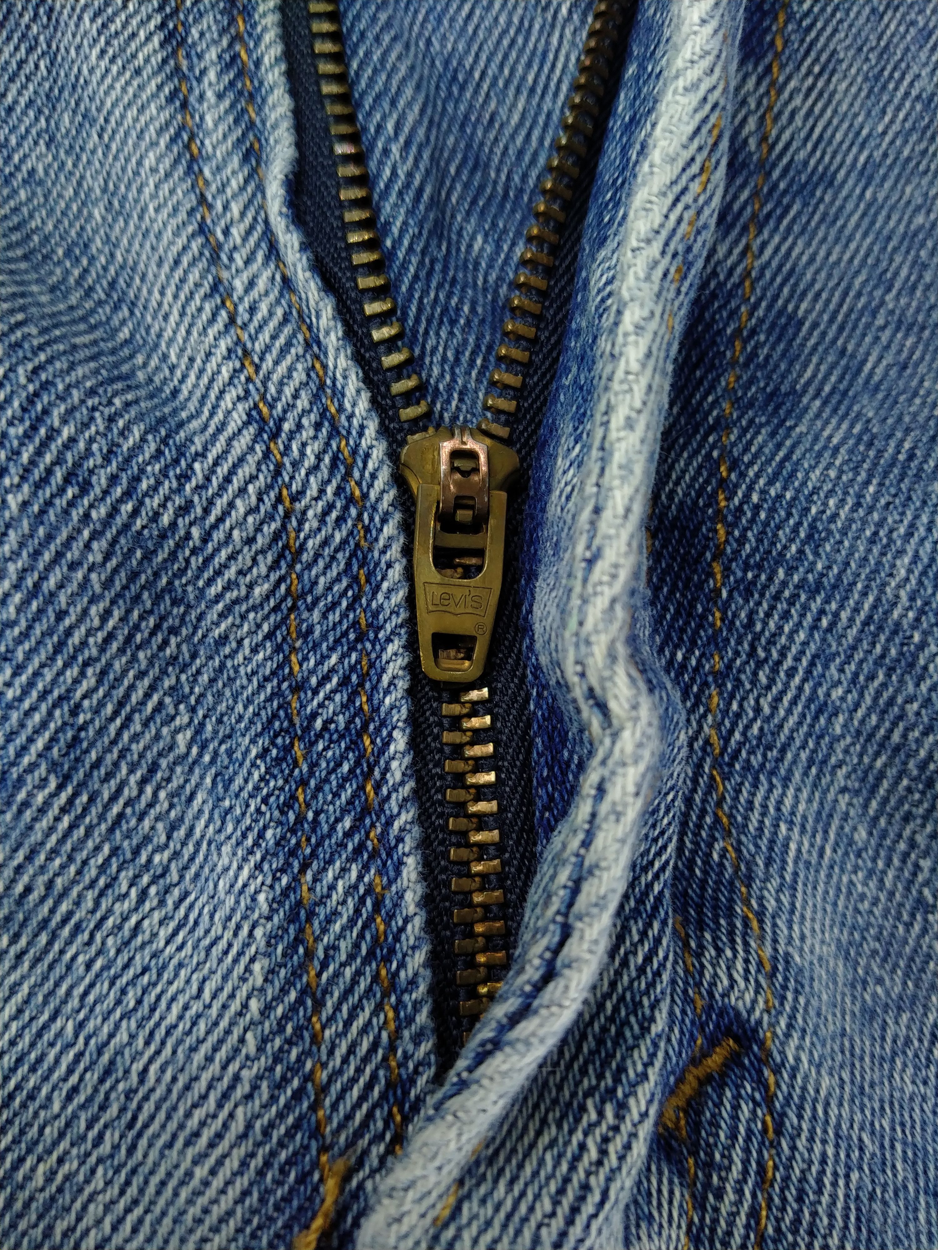 Levi's Light Wash Vintage Levi's 550 Denim 36x34 -JN161 Size US 36 / EU 52 - 8 Thumbnail