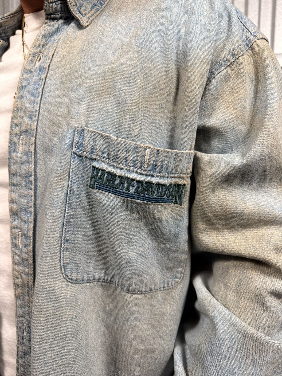 Harley Davidson Distressed Vintage Harley Davidson Denim Button Up Shirt Size US XL / EU 56 / 4 - 2 Thumbnail