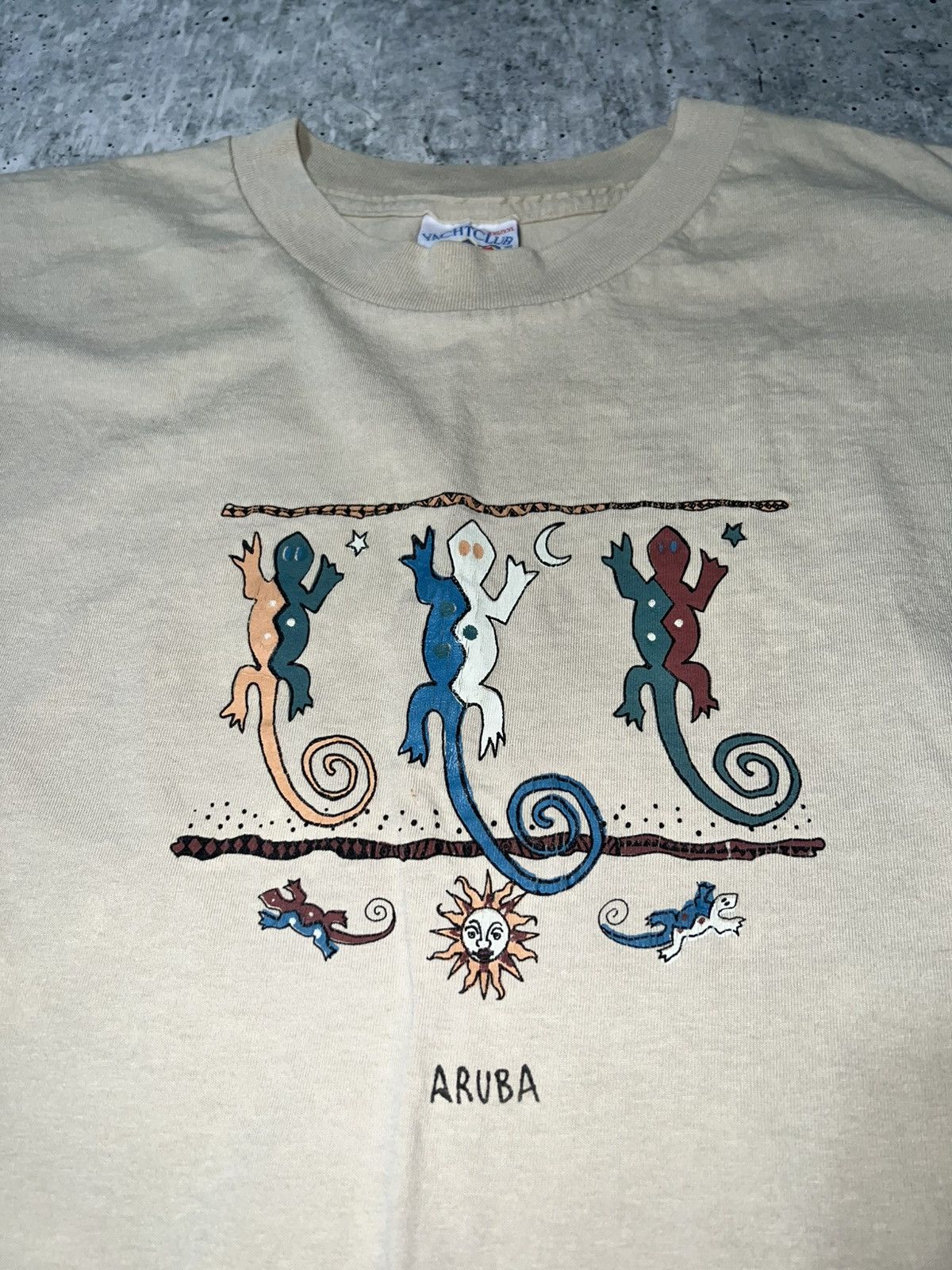 Vintage Vintage Y2K Aruba Graphic Tee Size US XXL / EU 58 / 5 - 2 Thumbnail