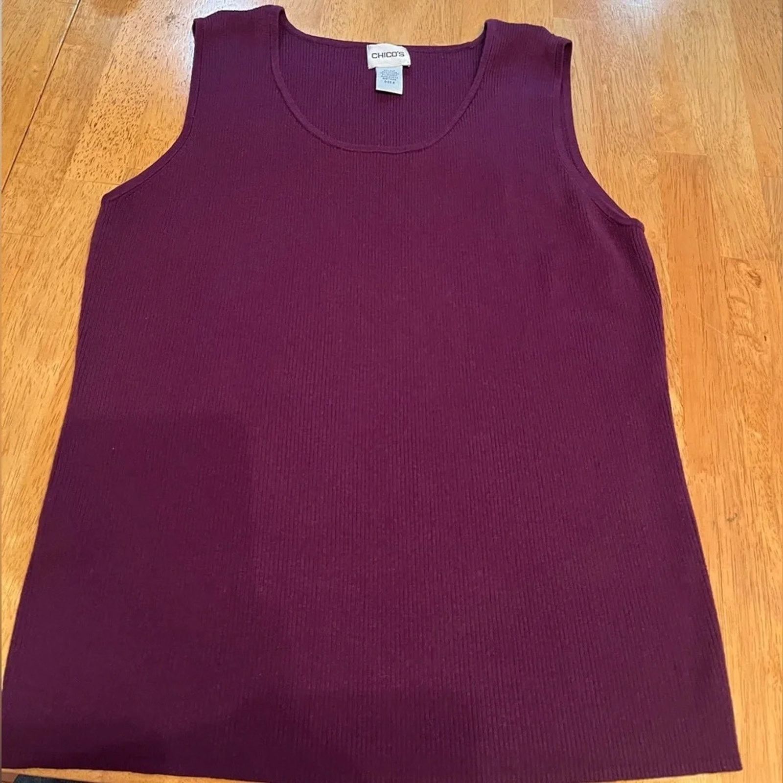 Chicos Chico’s silk blend tank top in maroon, burgundy size 2X Size XXL / US 16-18 / IT 52-54 - 1 Thumbnail