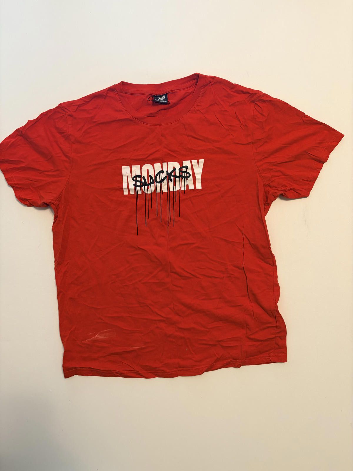Other FSBN Red Graphic T-Shirt (Size Large) Size US L / EU 52-54 / 3 - 1 Thumbnail