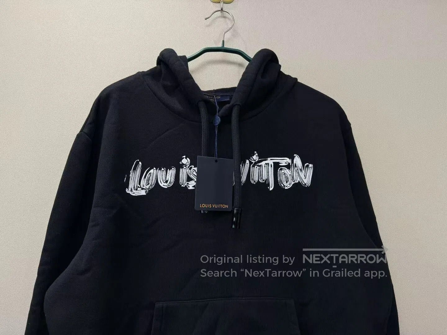 Louis Vuitton Louis Vuitton LV Logo Paint Letter Hoodie. Size US XL / EU 56 / 4 - 2 Thumbnail