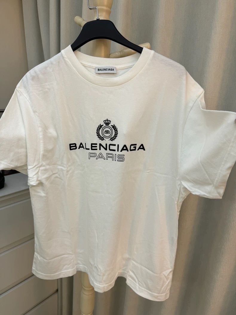 Balenciaga Balenciaga Wheat Ear Crown Lock Clasp Letter Print Short Sleeve T-shirt - dmc Size US S / EU 44-46 / 1 - 1 Thumbnail