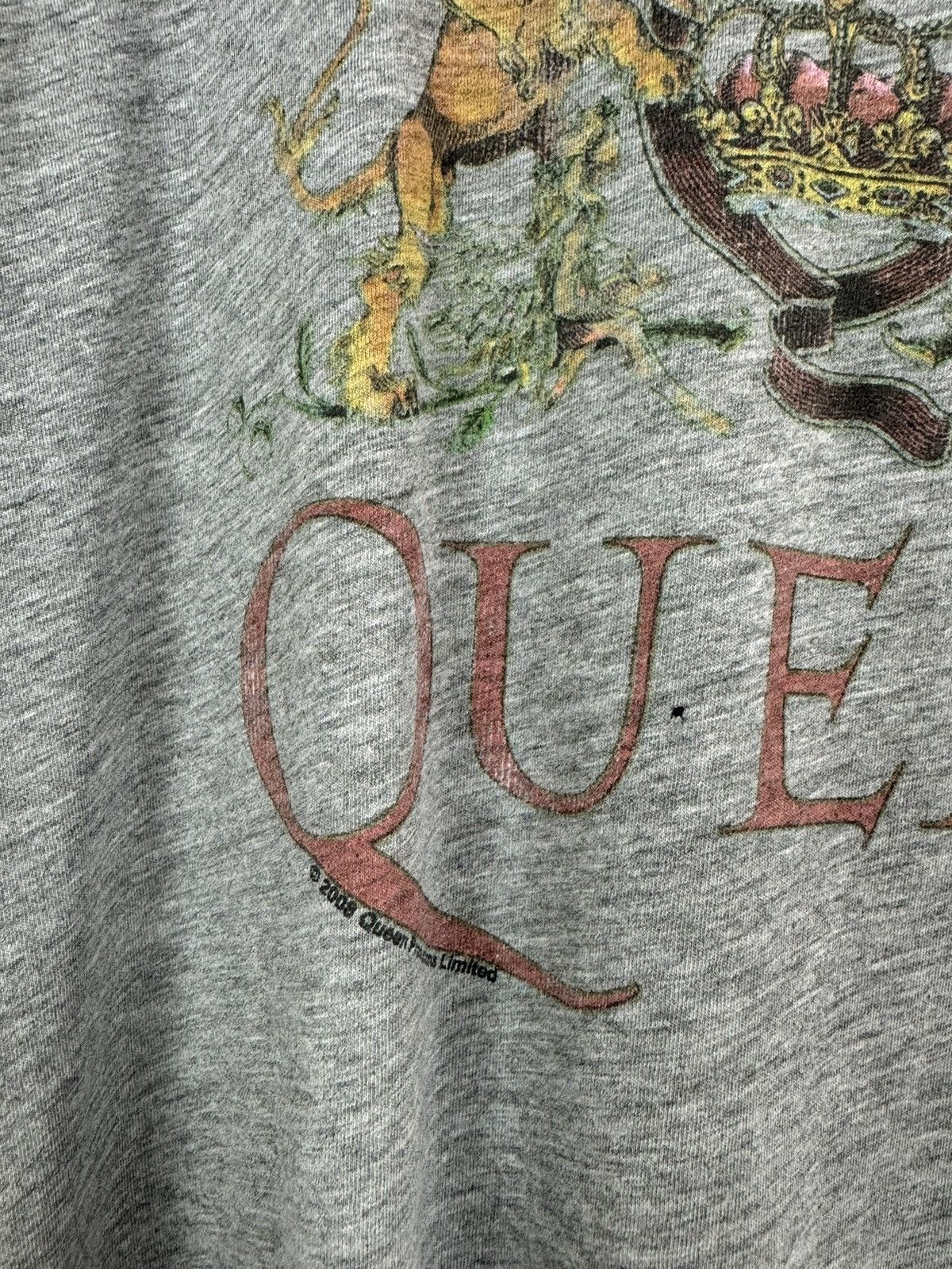 Band Tees 2008 Queen Graphic T-Shirt Size US S / EU 44-46 / 1 - 4 Thumbnail