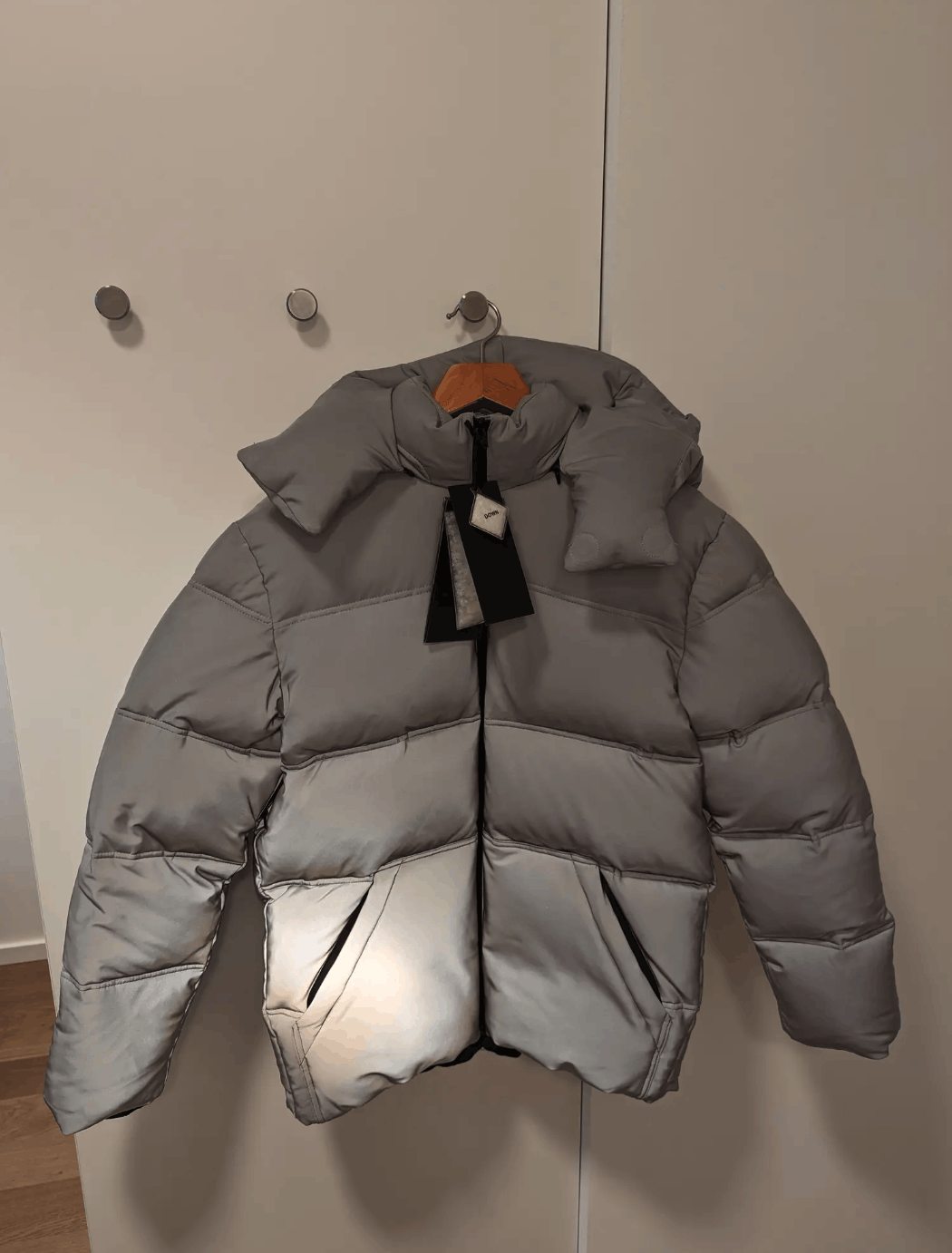 Alexander Wang × H&M BRAND NEW Reflective Down Jacket Silver M Size US M / EU 48-50 / 2 - 1 Thumbnail