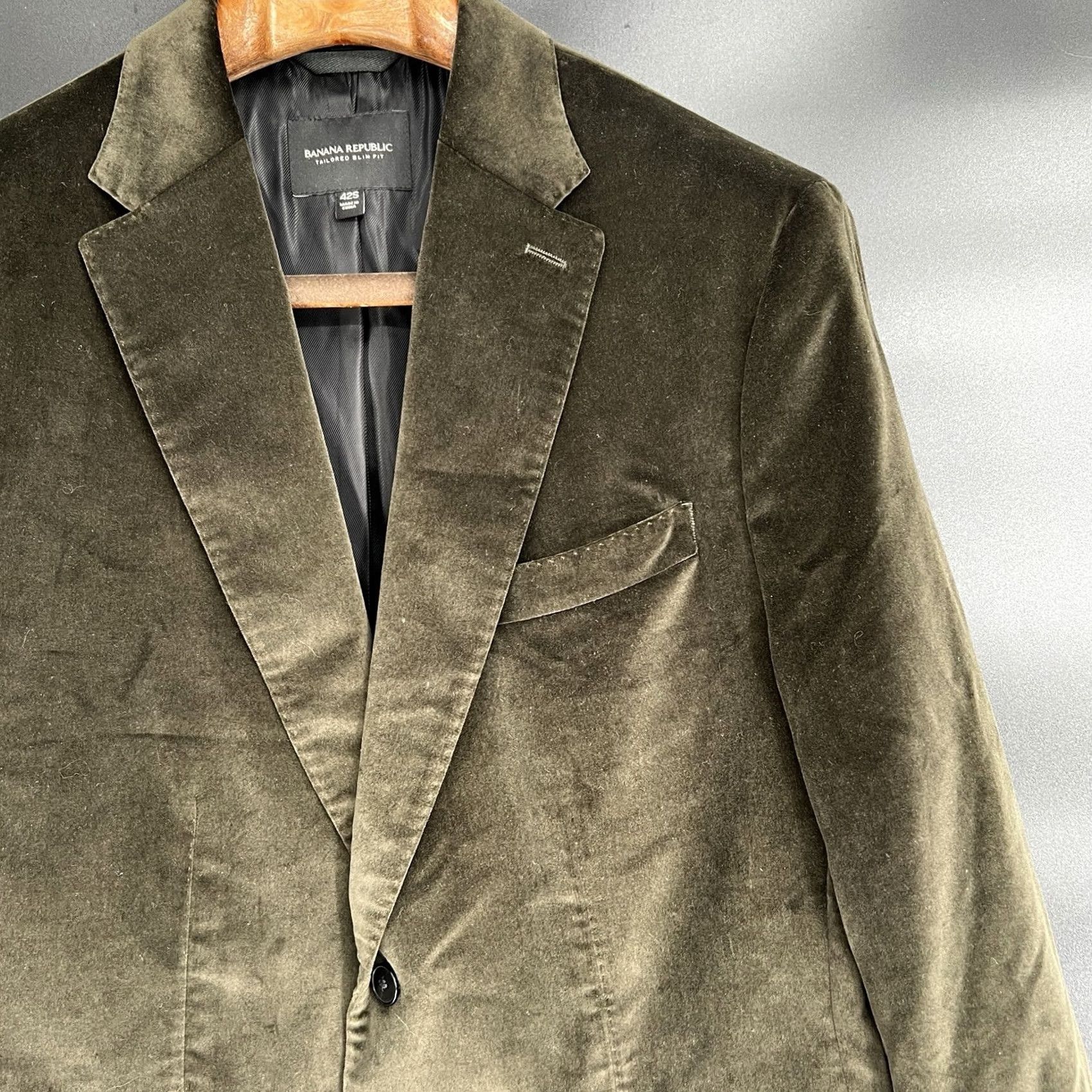 Banana Republic VINTAGE Banana Republic Men’s Green Velvet Jacket Blazer - Size 42S Size 42R - 3 Thumbnail