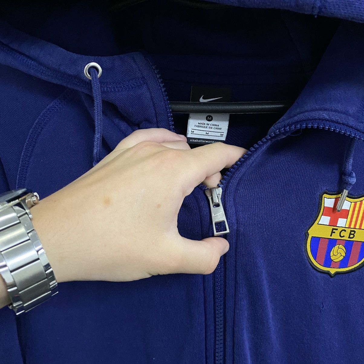 Nike Vintage Nike Barcelona Zip Hoodie Size US M / EU 48-50 / 2 - 9 Thumbnail