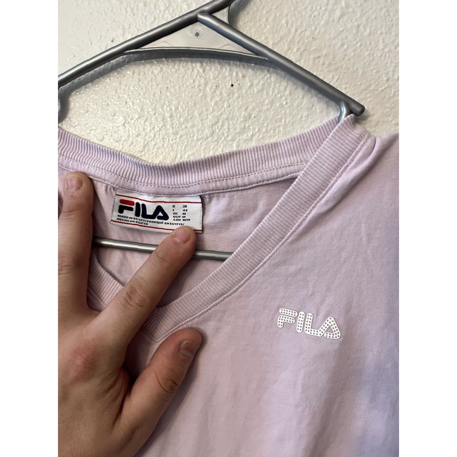 Fila Womens FILA V-Neck T-Shirt Short Sleeve Tee Medium Purple T-Shirt Womens Medium Purple V-Neck Short Sleeve Size M / US 6-8 / IT 42-44 - 2 Thumbnail