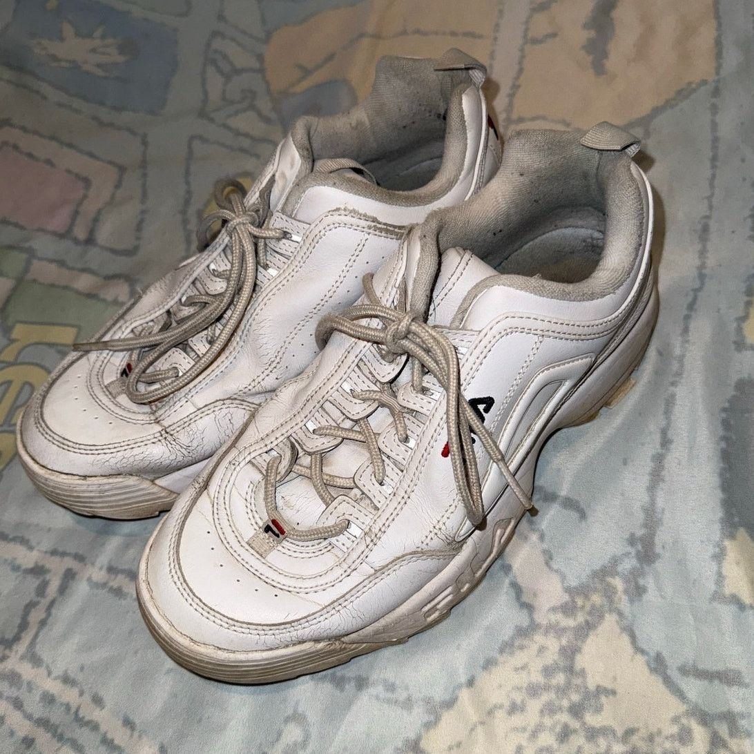 Fila Fila White Athletic Shoes - Stylish & Comfortable Size US 10 / IT 40 - 2 Thumbnail
