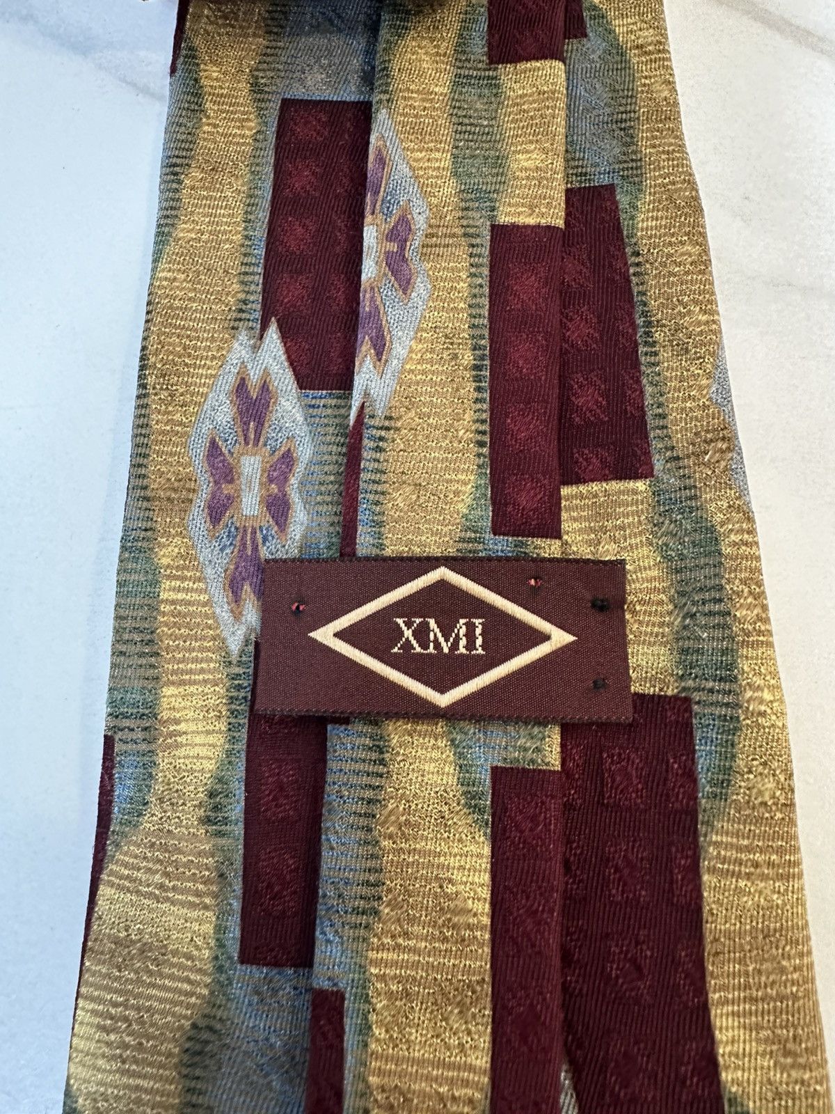XMI Platinum XMI corpcore burgundy/gold/silver geometric silk necktie Size ONE SIZE - 2 Thumbnail