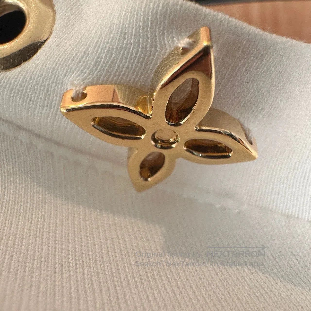 Louis Vuitton louis vuitton short sleeve white logo top. Size M / US 6-8 / IT 42-44 - 3 Thumbnail