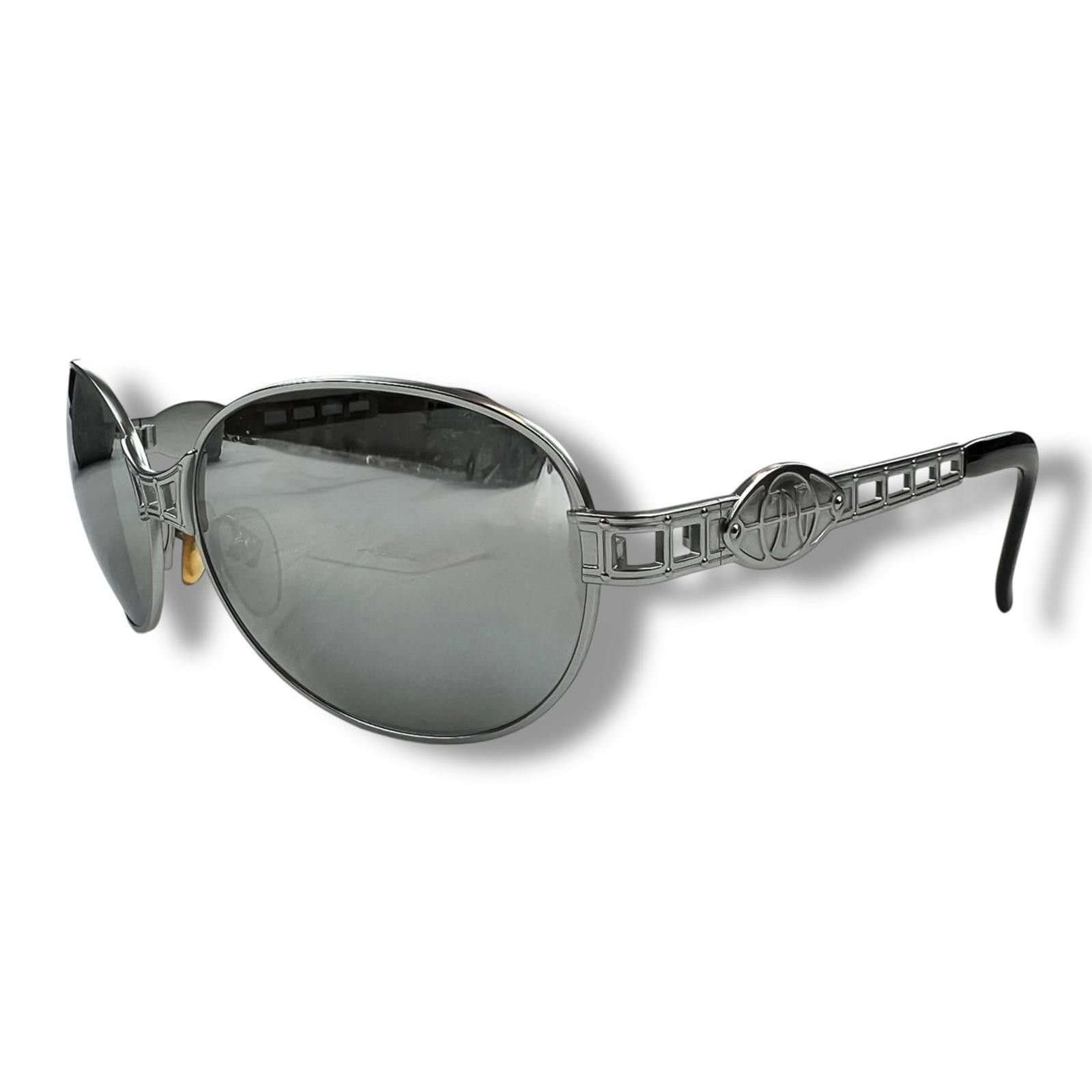 Silver Supreme /Jean Paul Gaultier サングラス Supreme Jean Paul Gaultier Sunglasses Silver | Hype Clothinga