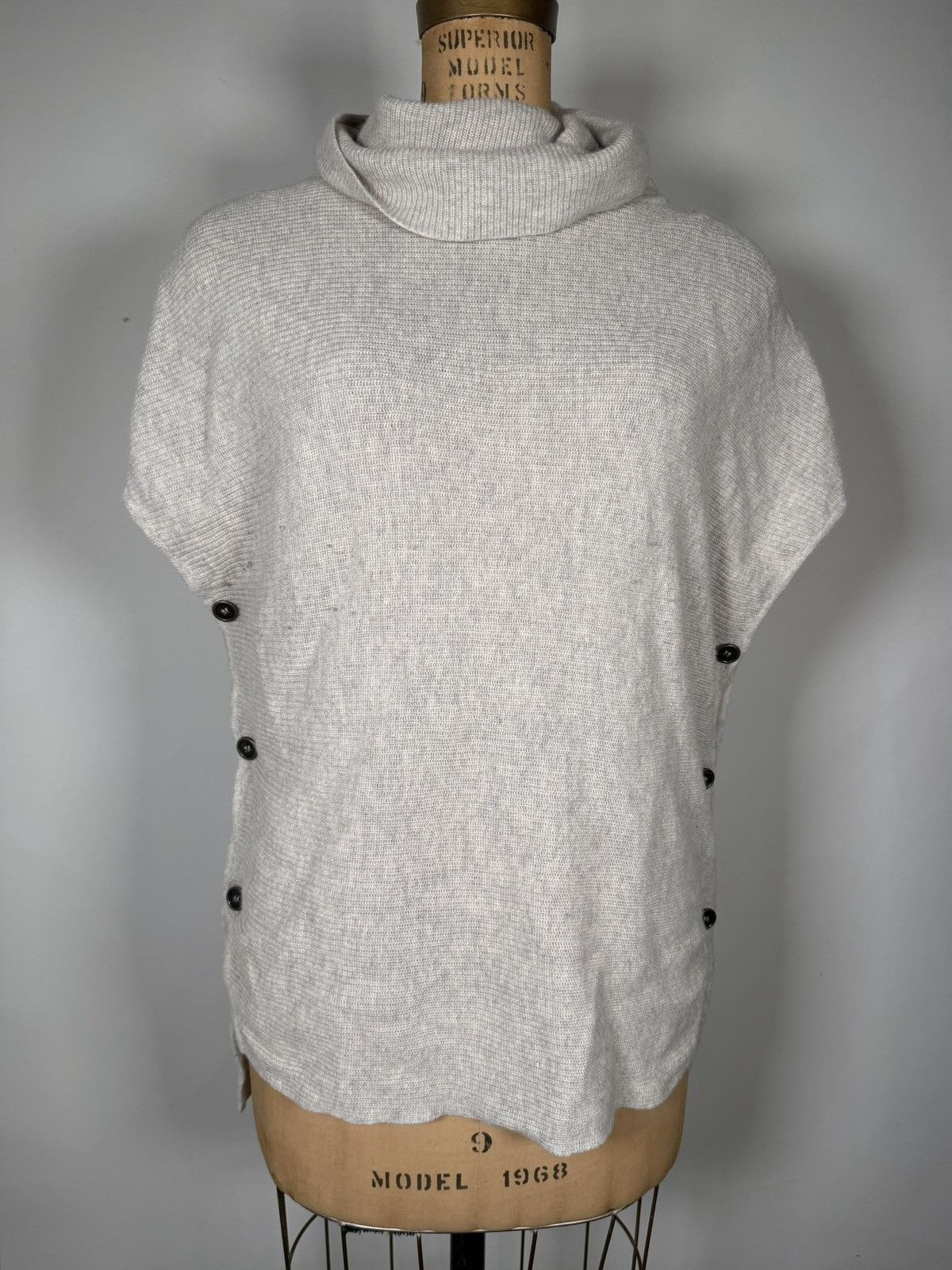 Barbour Barbour Oldnay Knit Sleeveless Turtleneck Merino Sweater Size L / US 10 / IT 46 - 1 Thumbnail