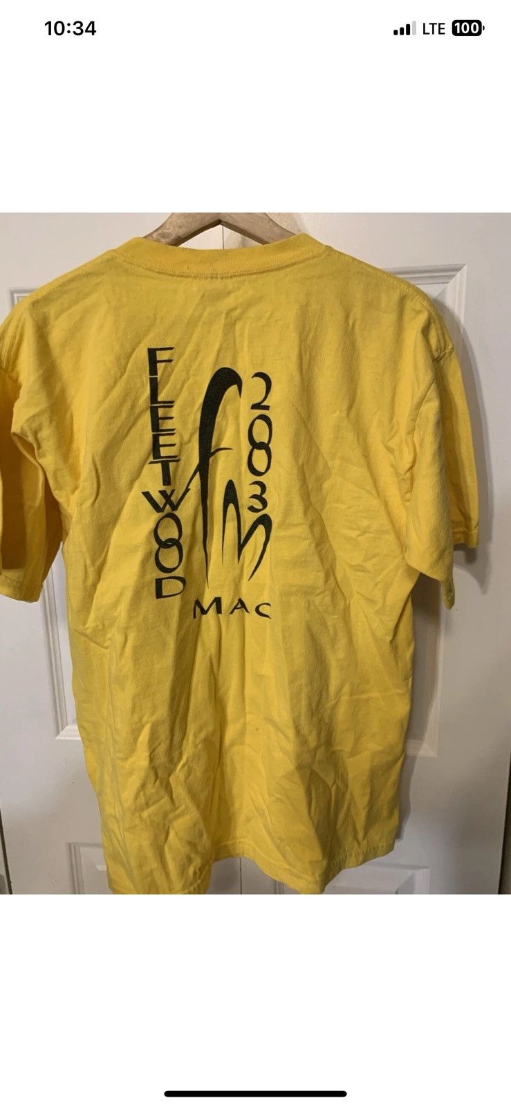 Gildan Vtg Fleetwood Mac mens sz L 2003 yellow t shirt Size US L / EU 52-54 / 3 - 11 Thumbnail
