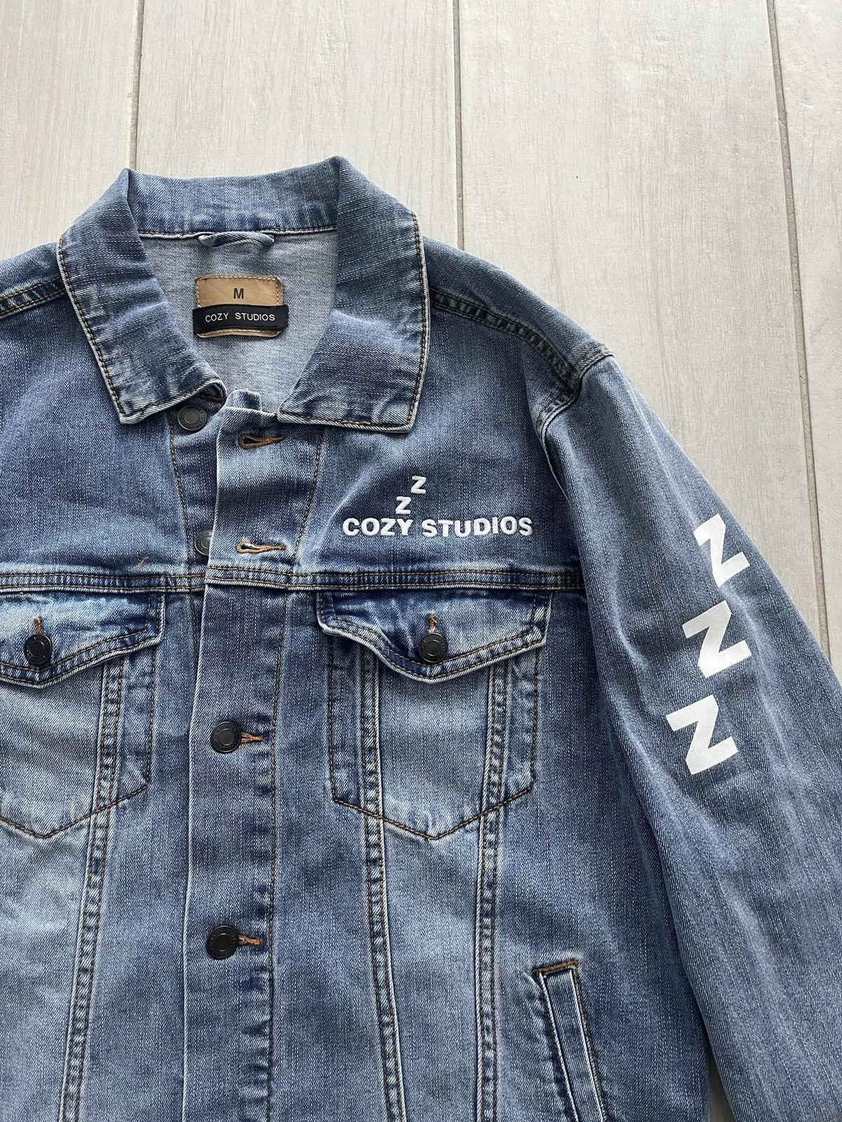 Balenciaga × Gap × Kanye West cozystudios denim jacket Size US M / EU 48-50 / 2 - 2 Thumbnail