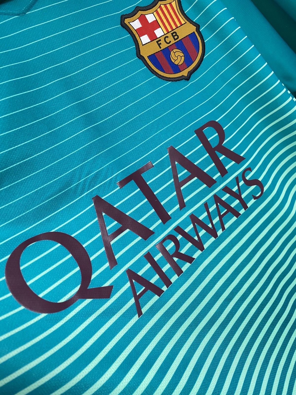 Nike Barcelona 2016 2017 Away Soccer Jersey Shirt Nike PSG Messi Size US L / EU 52-54 / 3 - 3 Thumbnail