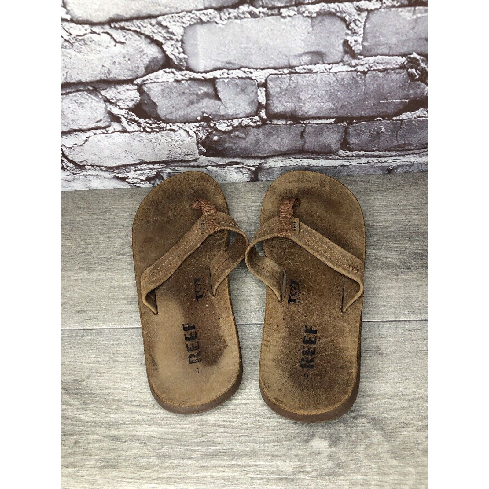 REEF Reef TQT Brown Leather Bottle Opener Beach Flip Flops Sandal Size US 9 / EU 42 - 6 Thumbnail