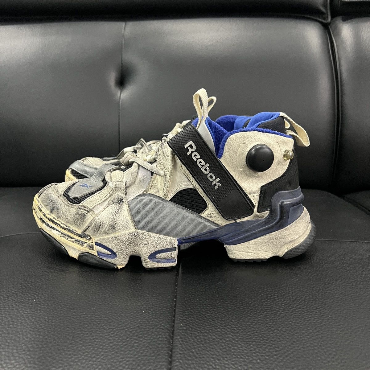 Reebok × Vetements Vetements by Reebok Size US 7 / EU 40 - 6 Thumbnail