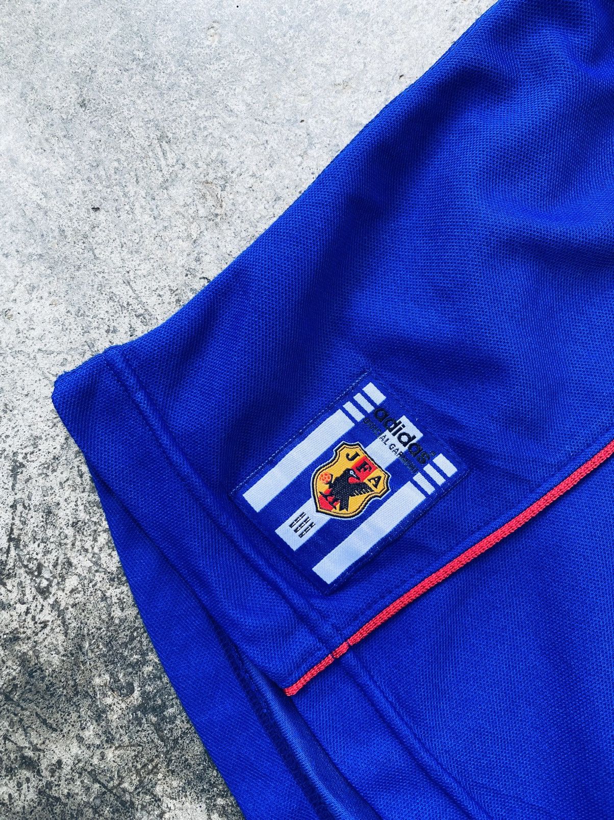 Adidas Vintage 1999-00 Adidas JFA Home Jersey Size US M / EU 48-50 / 2 - 4 Thumbnail