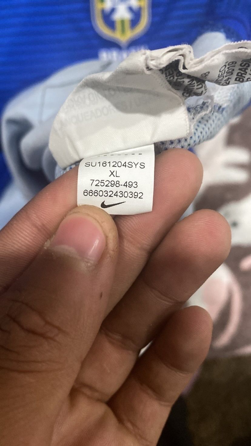 Other Brazil jersey Size US XL / EU 56 / 4 - 2 Thumbnail