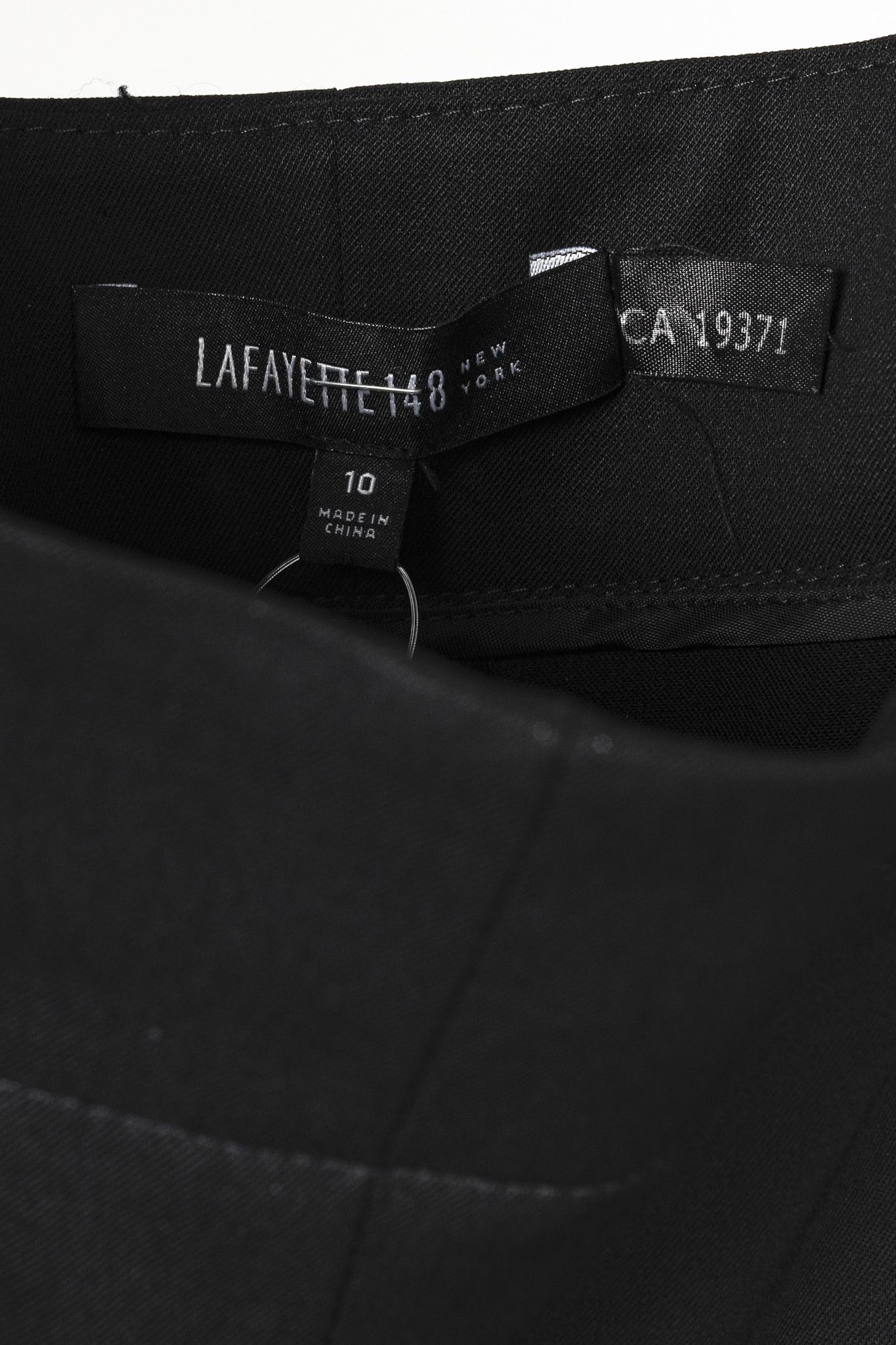 Lafayette 148 Lafayette 148 Black Pleated Front Wide Wool Pant Size 32" / US 10 / IT 46 - 4 Thumbnail