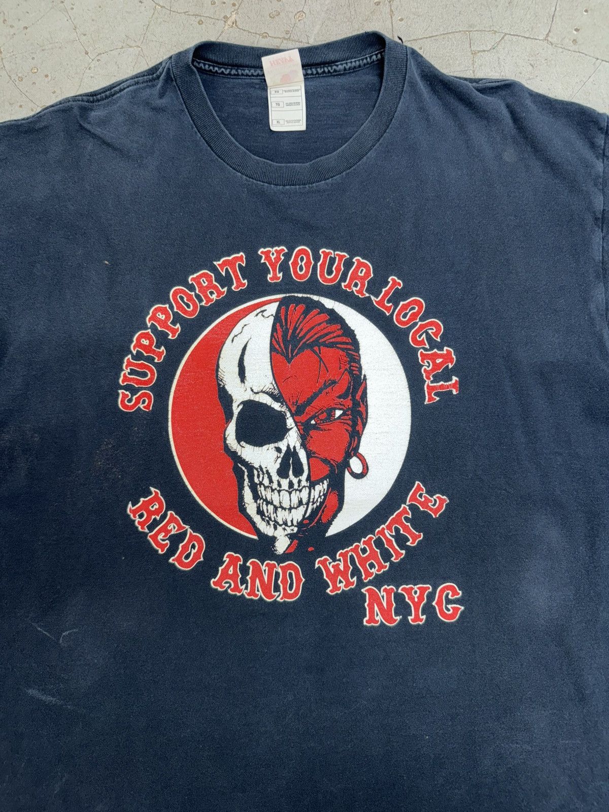 Fruit Of The Loom Vintage Hells Angels NYC Graphic Tee Size US XL / EU 56 / 4 - 3 Thumbnail