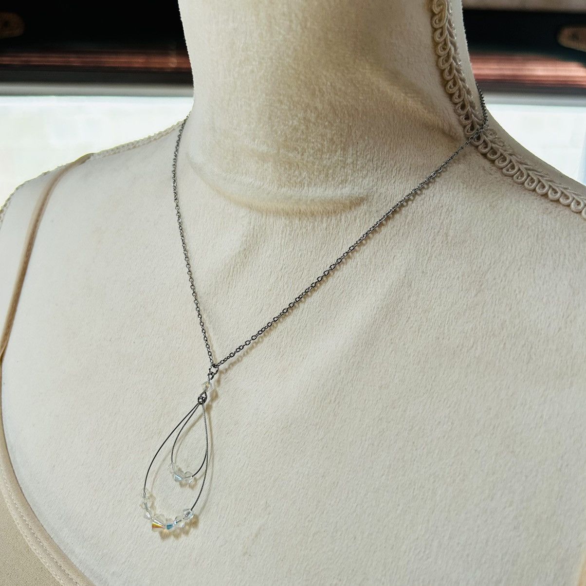 Handmade Handcrafted faceted aurora borealis glass crystal necklace Size ONE SIZE - 3 Thumbnail