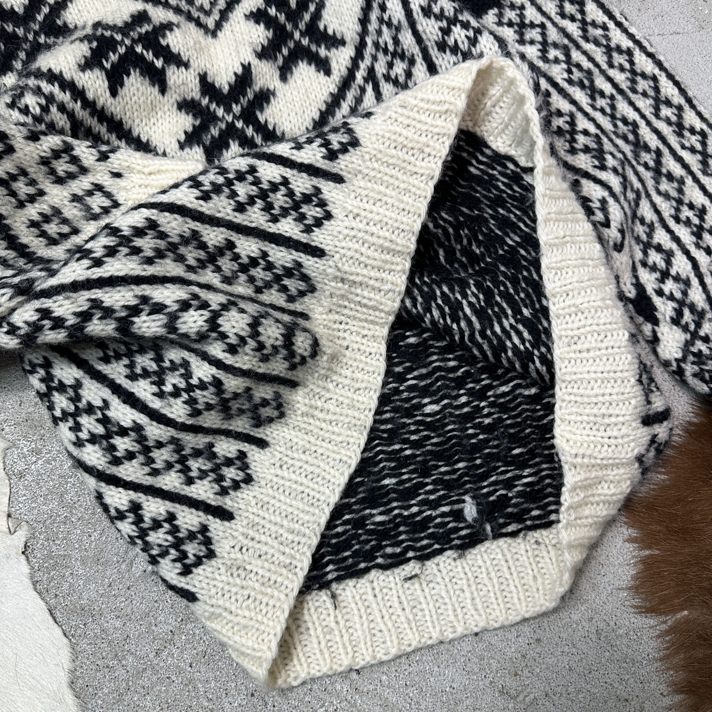 Vintage Vintage Woolen Norwegian Handmade Sweater Y2K Size M / US 6-8 / IT 42-44 - 4 Thumbnail
