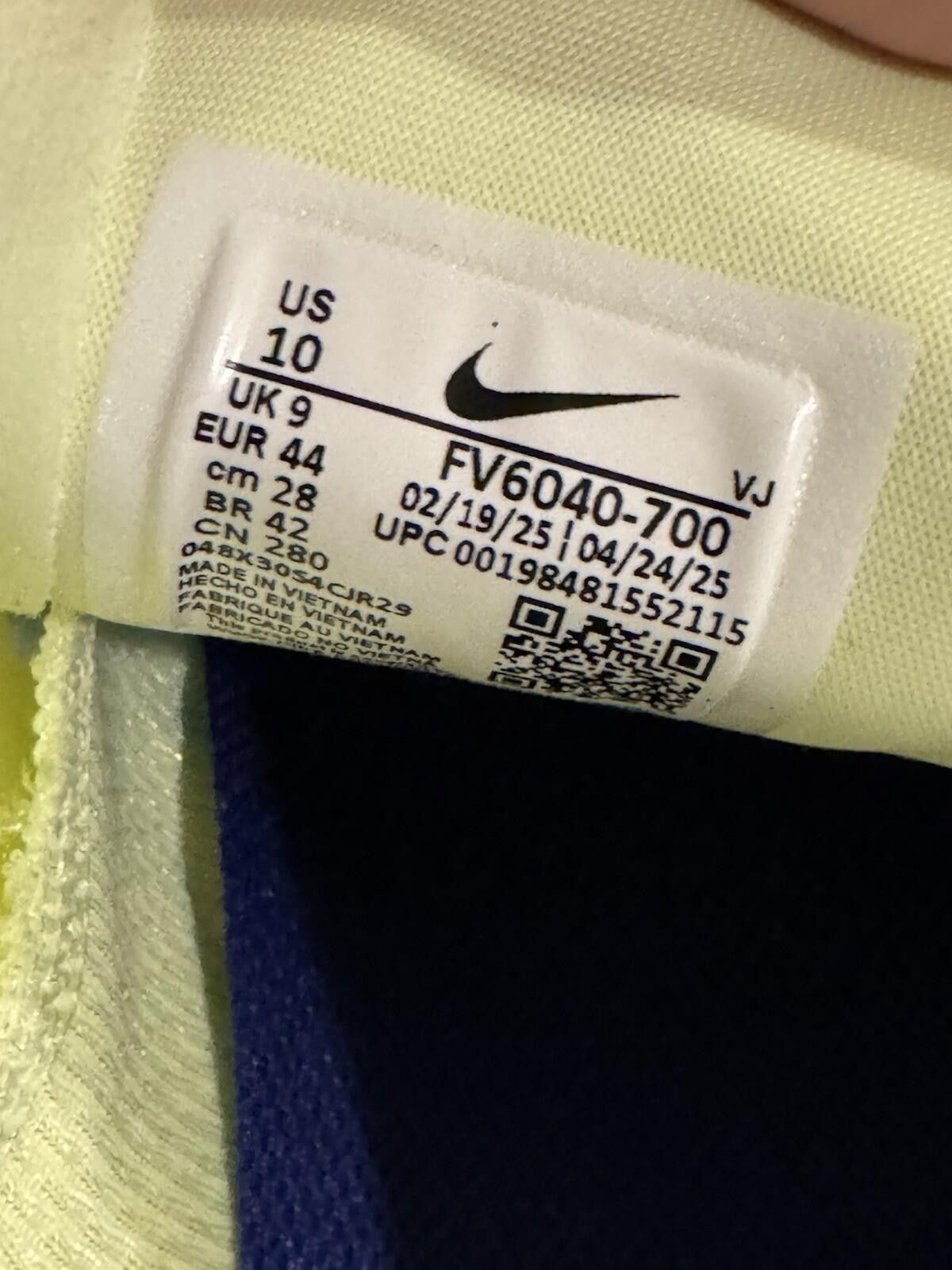 Nike Size 10 - Nike Air Zoom Rival Fly 4 Barely Volt Size US 10 / EU 43 - 7 Thumbnail