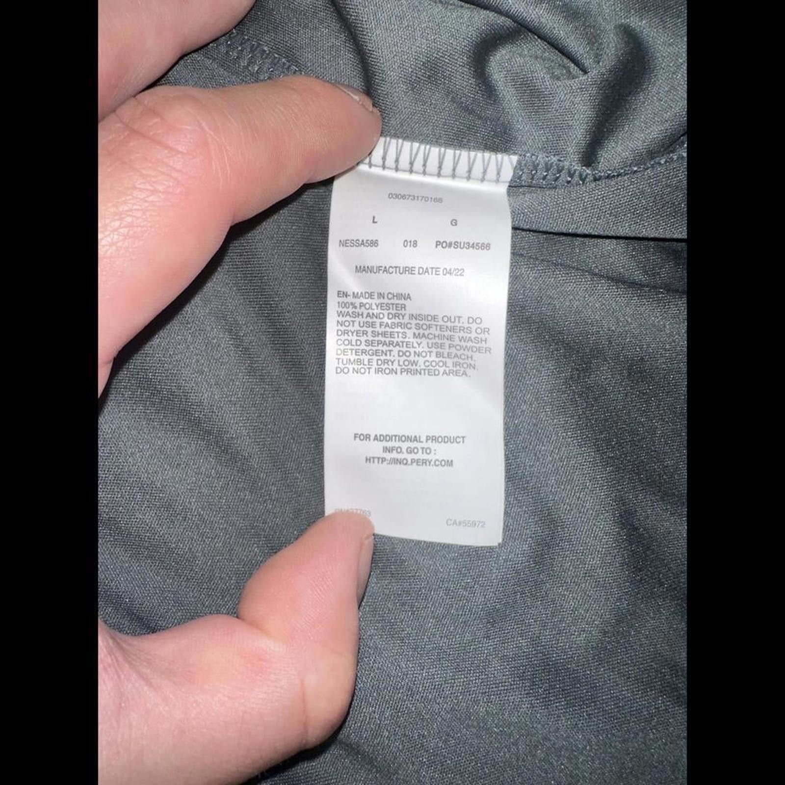 Nike Mens Nike Essential Short-Sleeve Hydroguard Swim Shirt Size US L / EU 52-54 / 3 - 7 Thumbnail