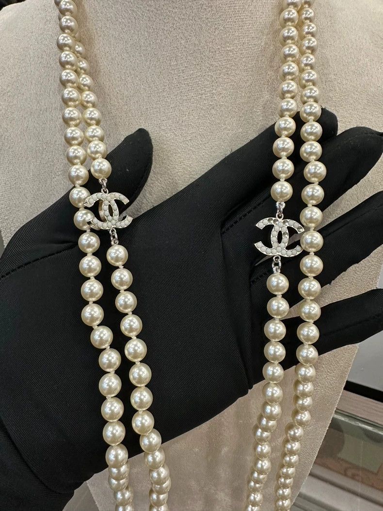 Chanel Chanel Pearl Double C Logo Double-Layer Necklace Size ONE SIZE - 4 Thumbnail