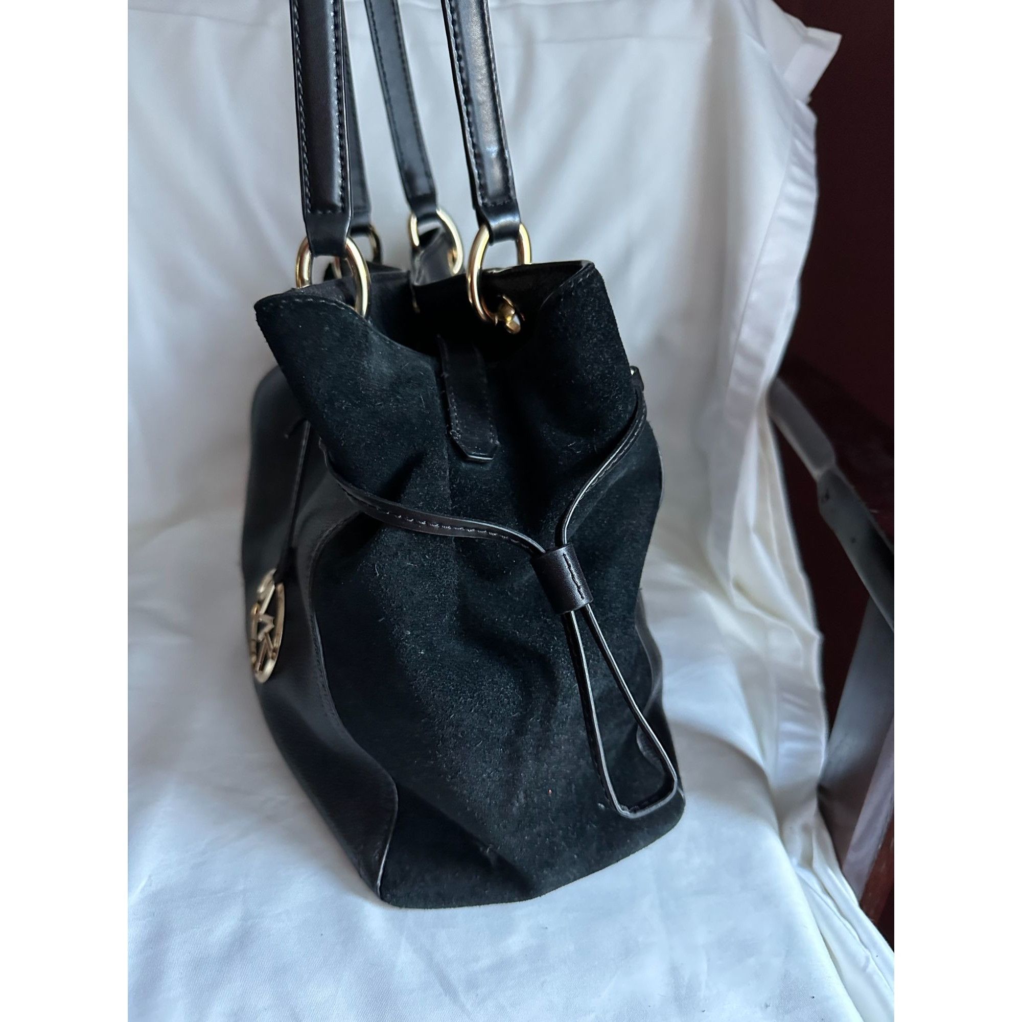 Michael Kors MICHAEL KORS Nicole LG suede stitched drawstring shoulder ba Size ONE SIZE - 3 Thumbnail