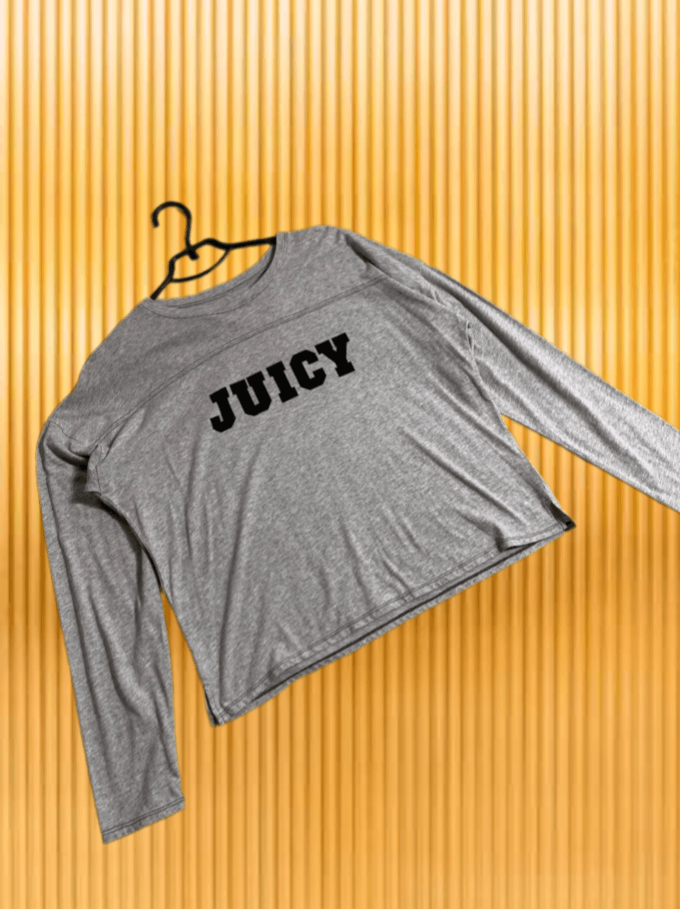 Juicy Couture × Vintage Vintage Y2K Juicy Sweatshirt center logo long sleeve Size M / US 6-8 / IT 42-44 - 1 Thumbnail