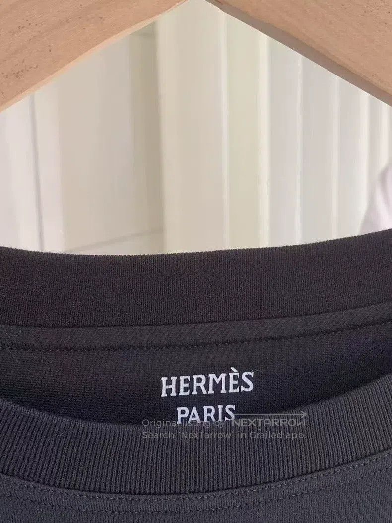 Hermes Hermes Pocket Embroidered Short-Sleeve T-Shirt Size XS / US 0-2 / IT 36-38 - 4 Thumbnail
