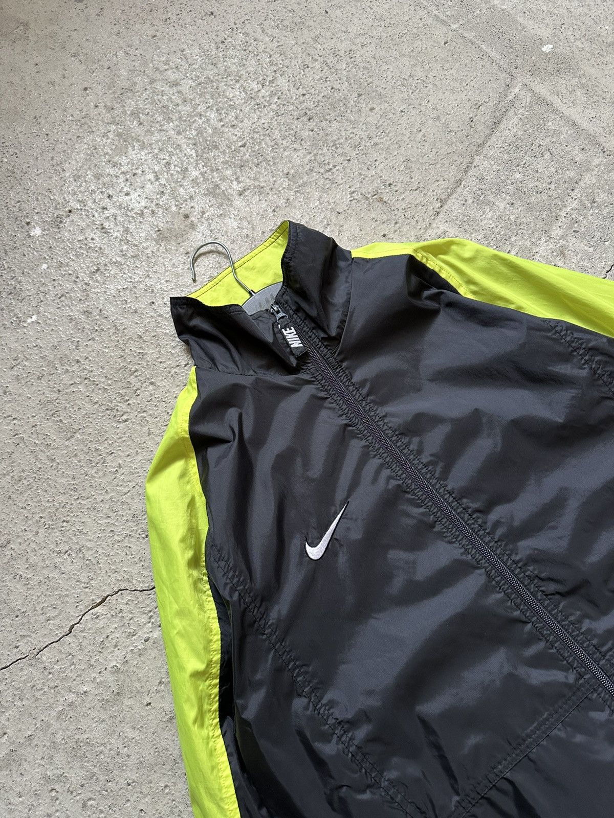 Nike 1997 1998 Nike Training Football Soccer Jacket Nike sz M Men Size US M / EU 48-50 / 2 - 2 Thumbnail
